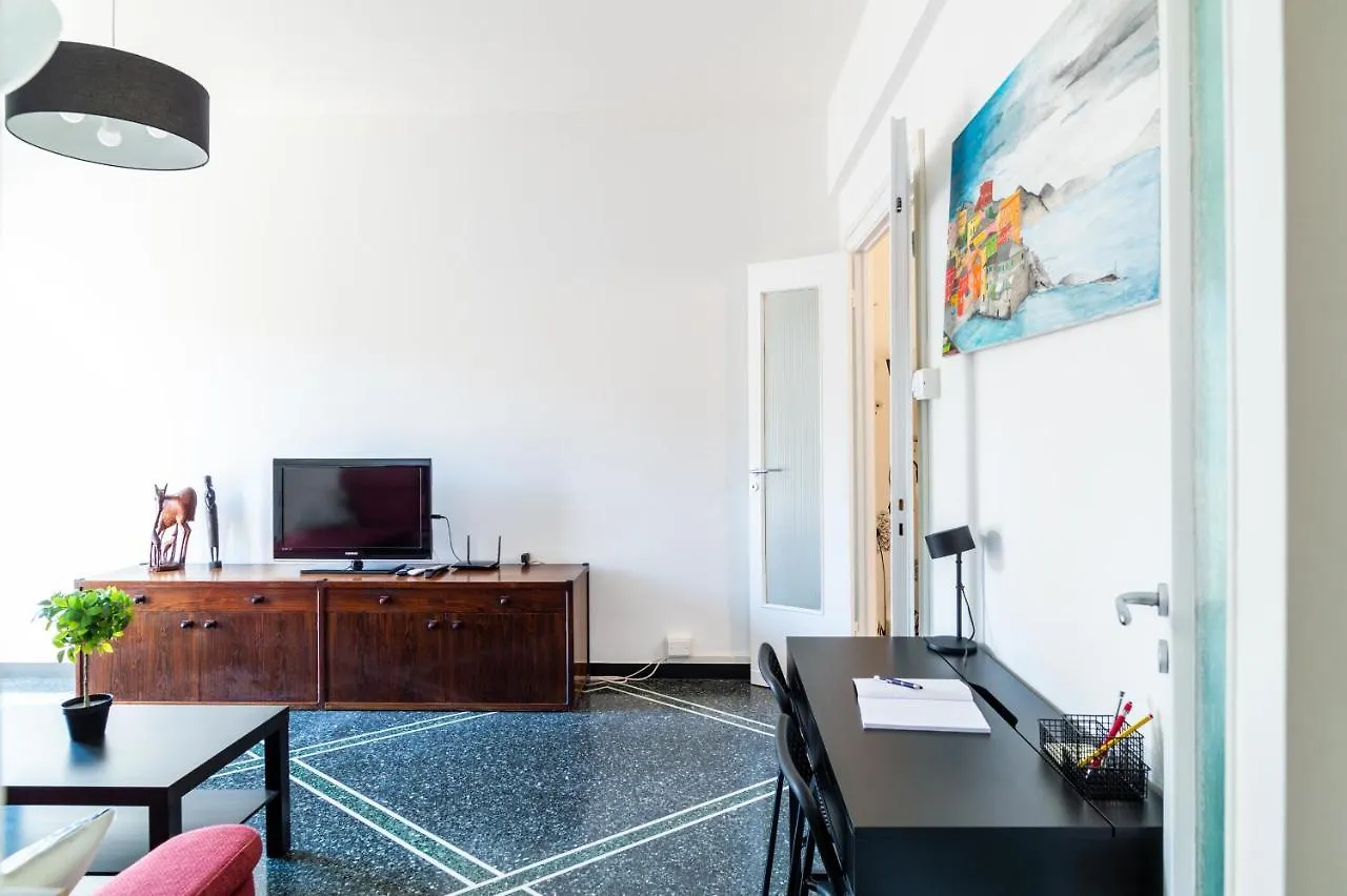 Moderno Appartamento Sampierdarena/Centro Genoa